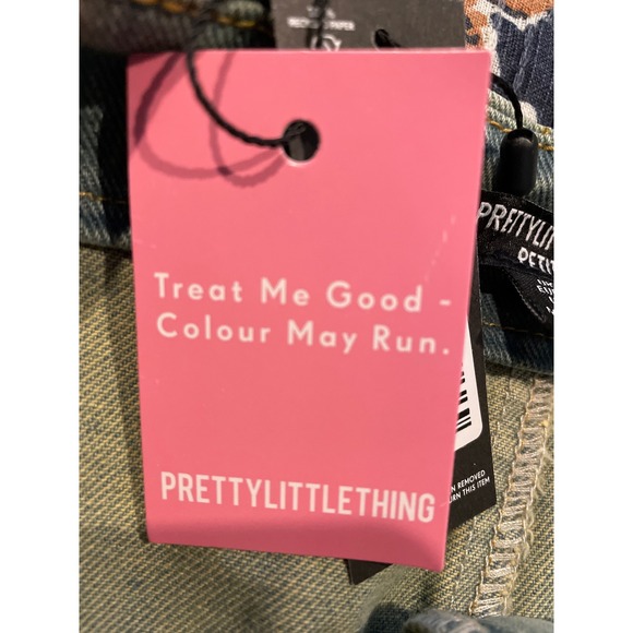 New PRETTYLITTLETHING Petite Vintage Bleach Wash Denim Micro Mini Skirt Size 4 - Picture 7 of 10